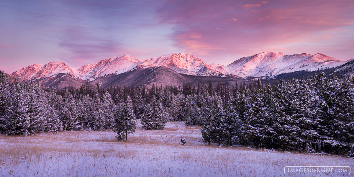 Pastel colors fill the sky above the Mummy Range on a cold winter morning.&nbsp; On this morning conditions were finally right...