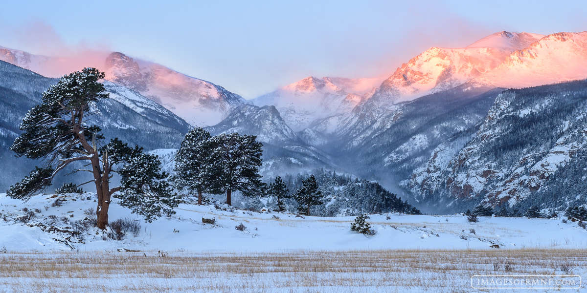 A chilly January morning in Moraine Park as the Continental Divide catches the warm morning light.