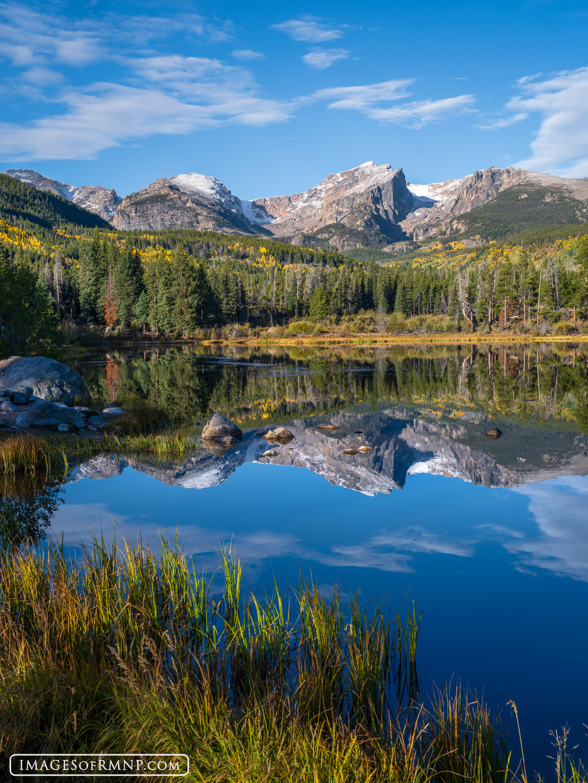 This autumn morning at Sprague Lake was simply idyllic. There was fresh snow on the peaks, the air was crisp, and wonderful fall...